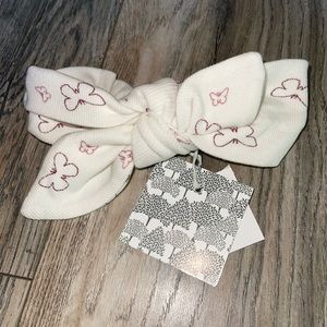 Kate Quinn Butterfly 🦋 Scatter Bow  Knot Top Headband